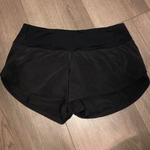 black lululemon speed up short *2.5”